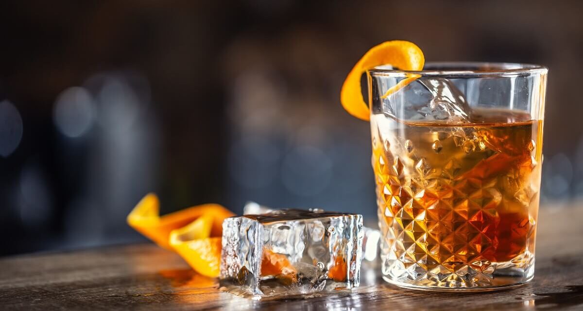 The Timeless Elegance of the Dartmoor Old Fashioned Cocktail